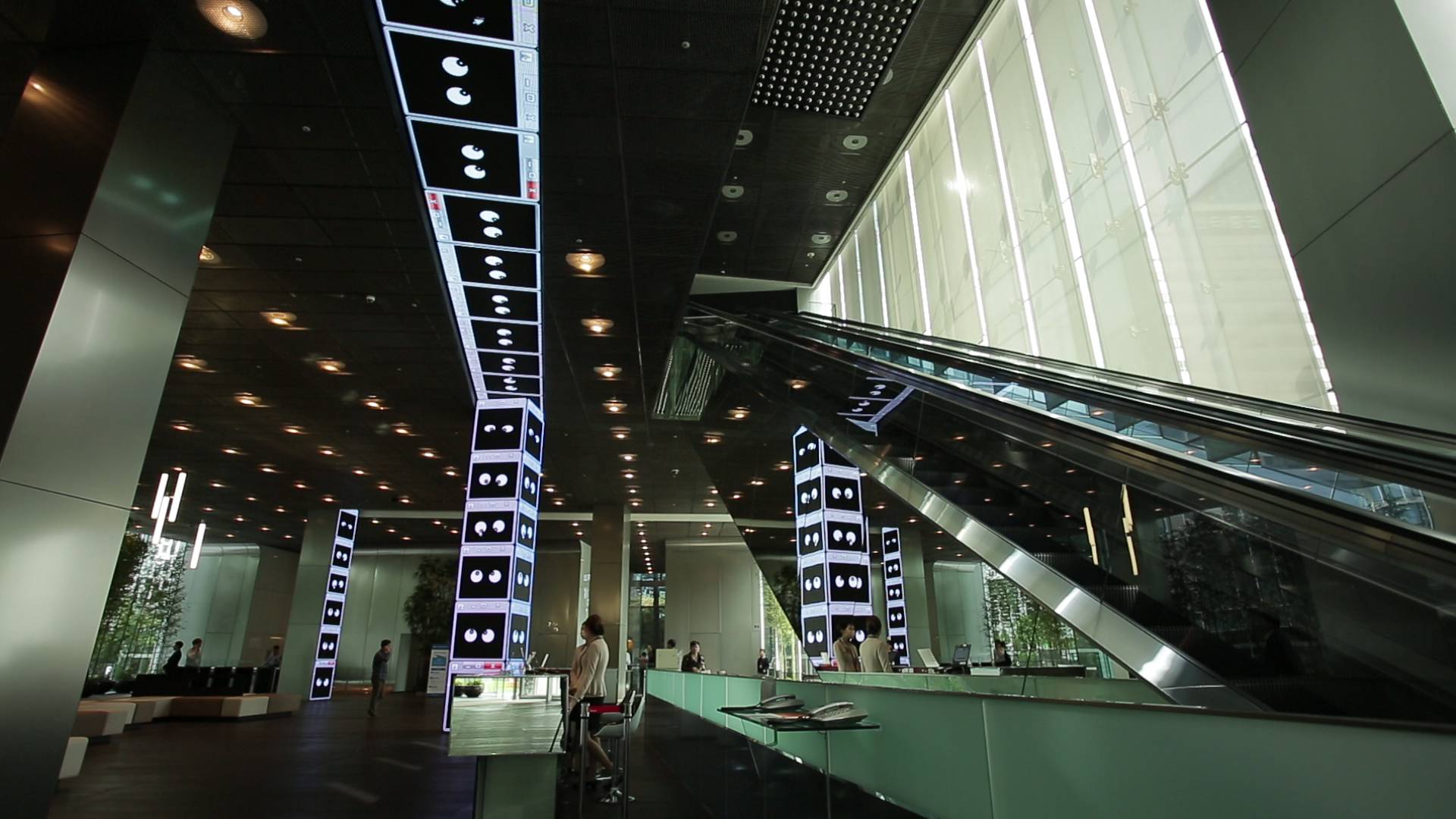 老大哥在看着你 -Big Brothers Are Watching You- @ Art Center Nabi
