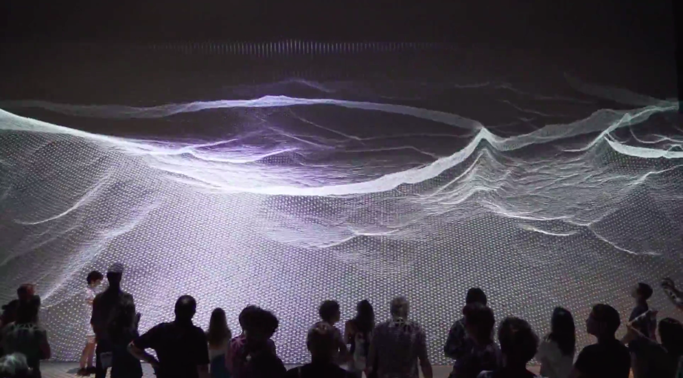 FLOW | Representing Nature through waves of real time data.