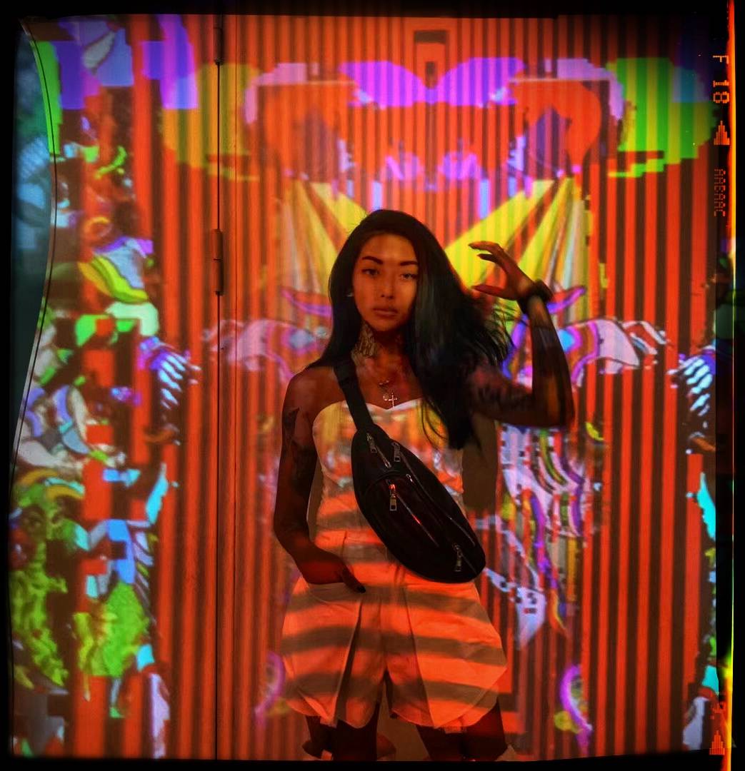 广州K11田名网敬一艺术作品展×奇点艺术科技互动投影装置