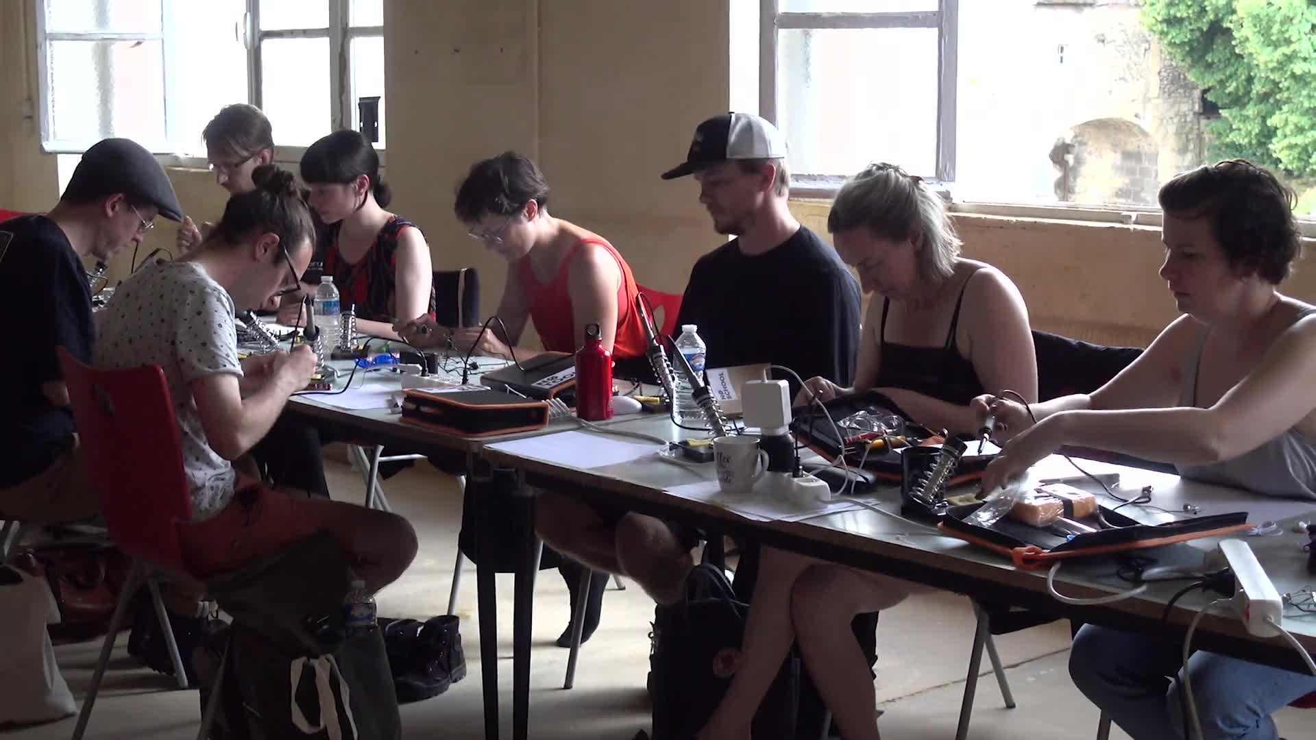 NØ SCHOOL NEVERS: Hardware Hacking Workshop