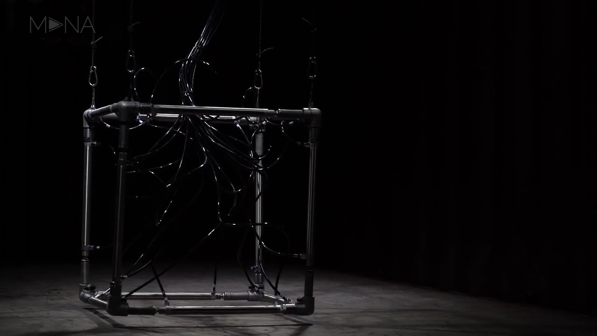 The Walking Cube v2-HD