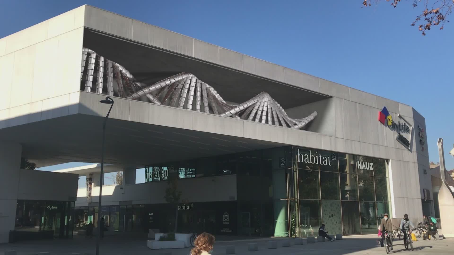 DNA City life Milan motion camera tracking