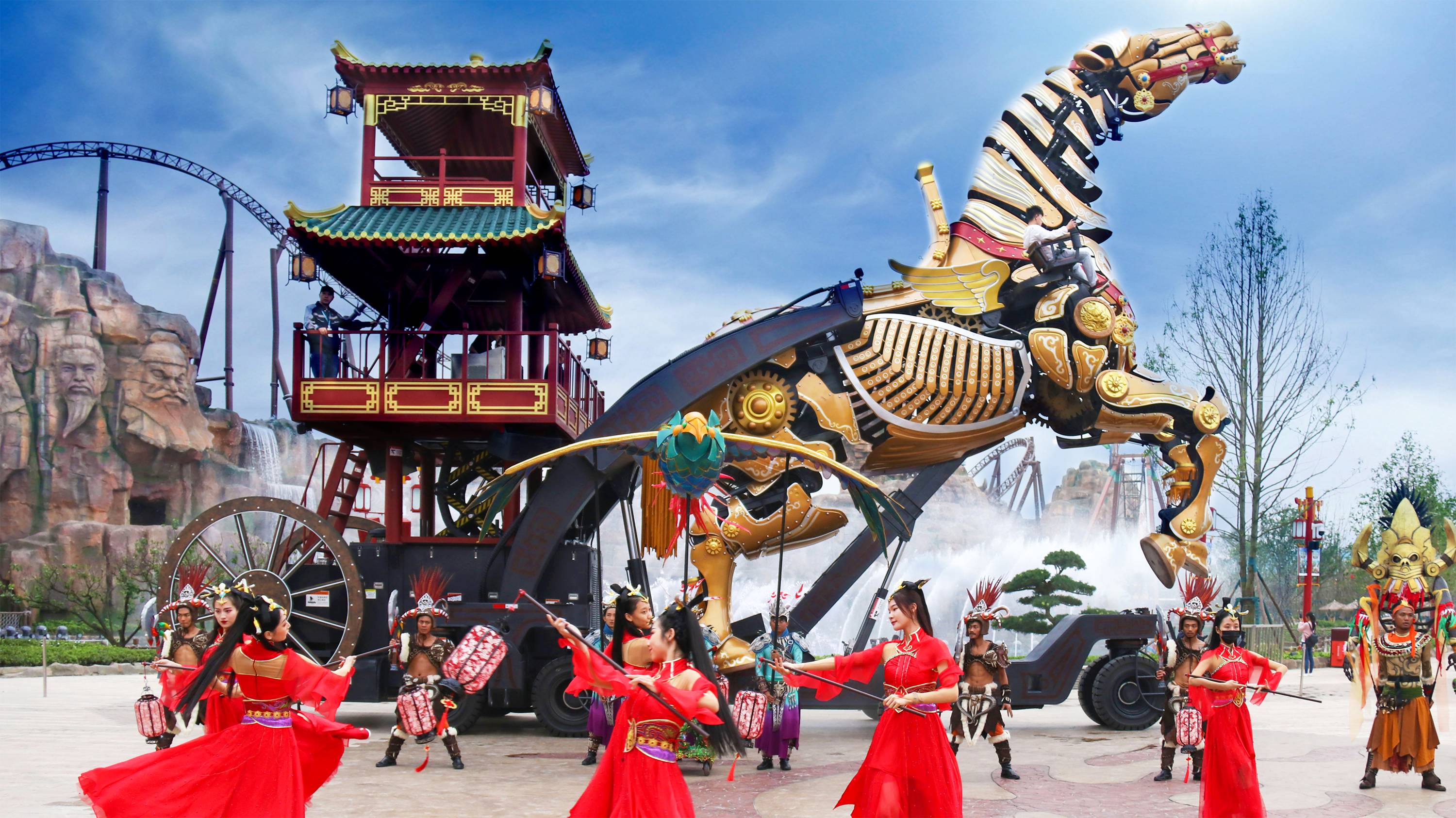 Giant Golden Horse