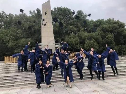 学以致用，赋能产业：舒适家居总裁班三期12月开课小记