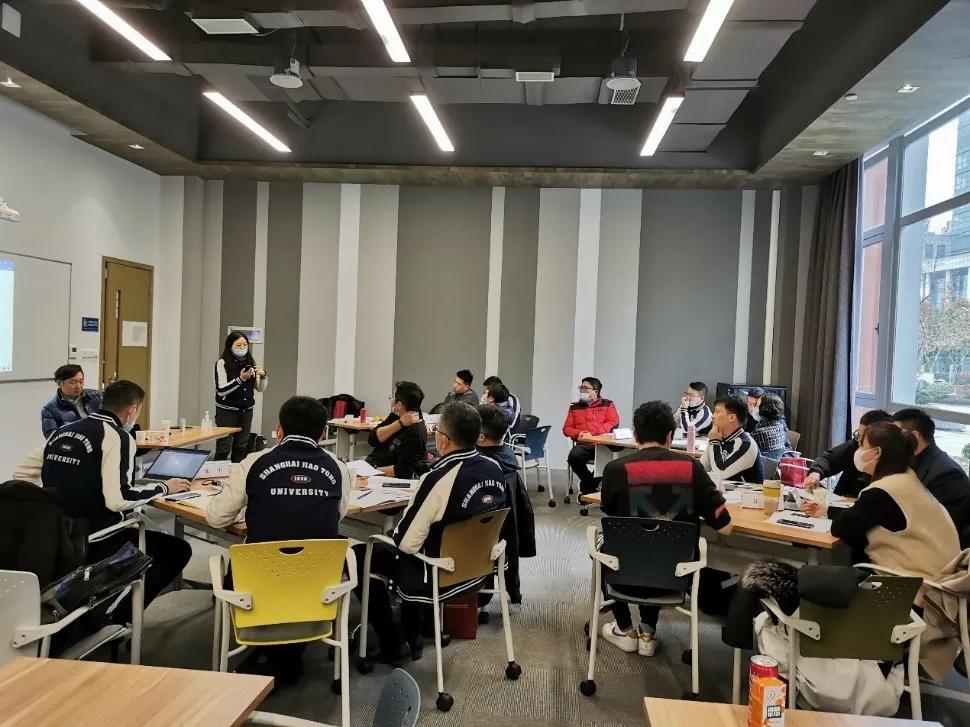 学以致用，赋能产业：舒适家居总裁班三期12月开课小记