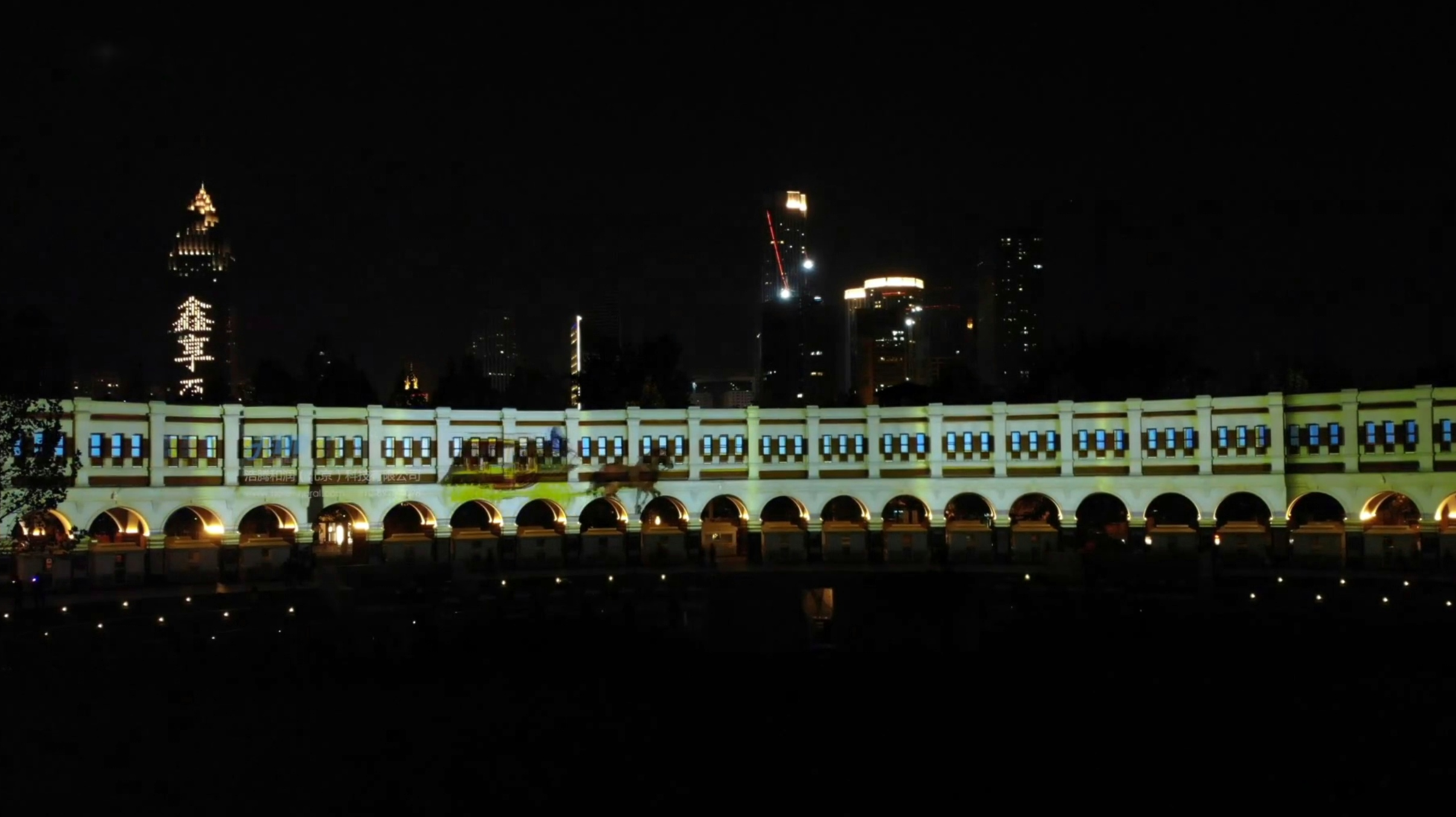 夜游天津五大道景区民园广场3d建筑楼体光影秀