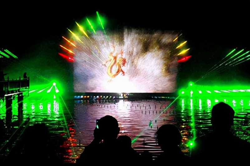 水幕电影要投资多少钱水幕电影喷泉设备主要包含什么