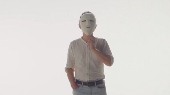 费俊：《现代巫师》