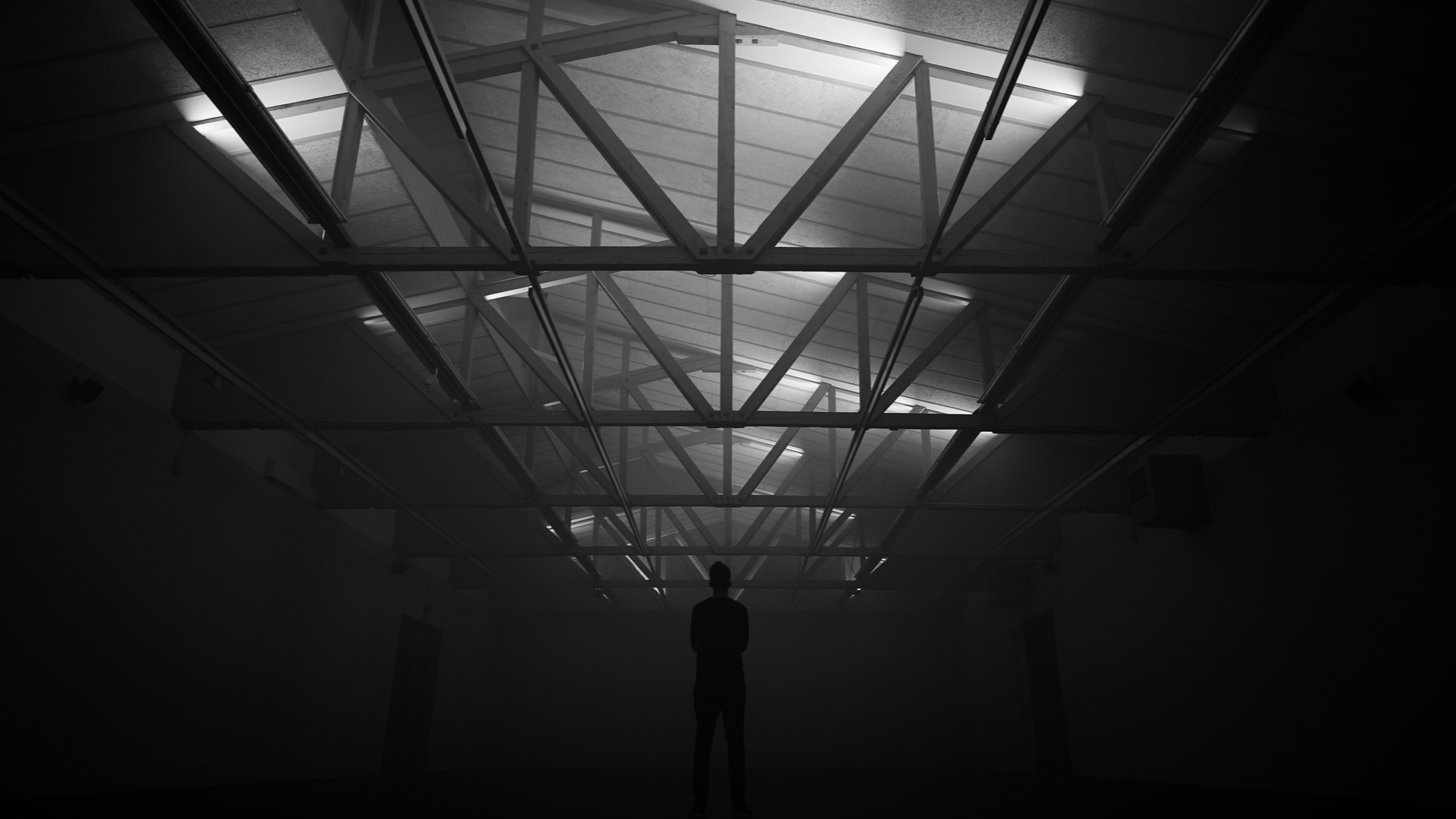 MONOCOLOR – Disarray | Light and Sound Installation