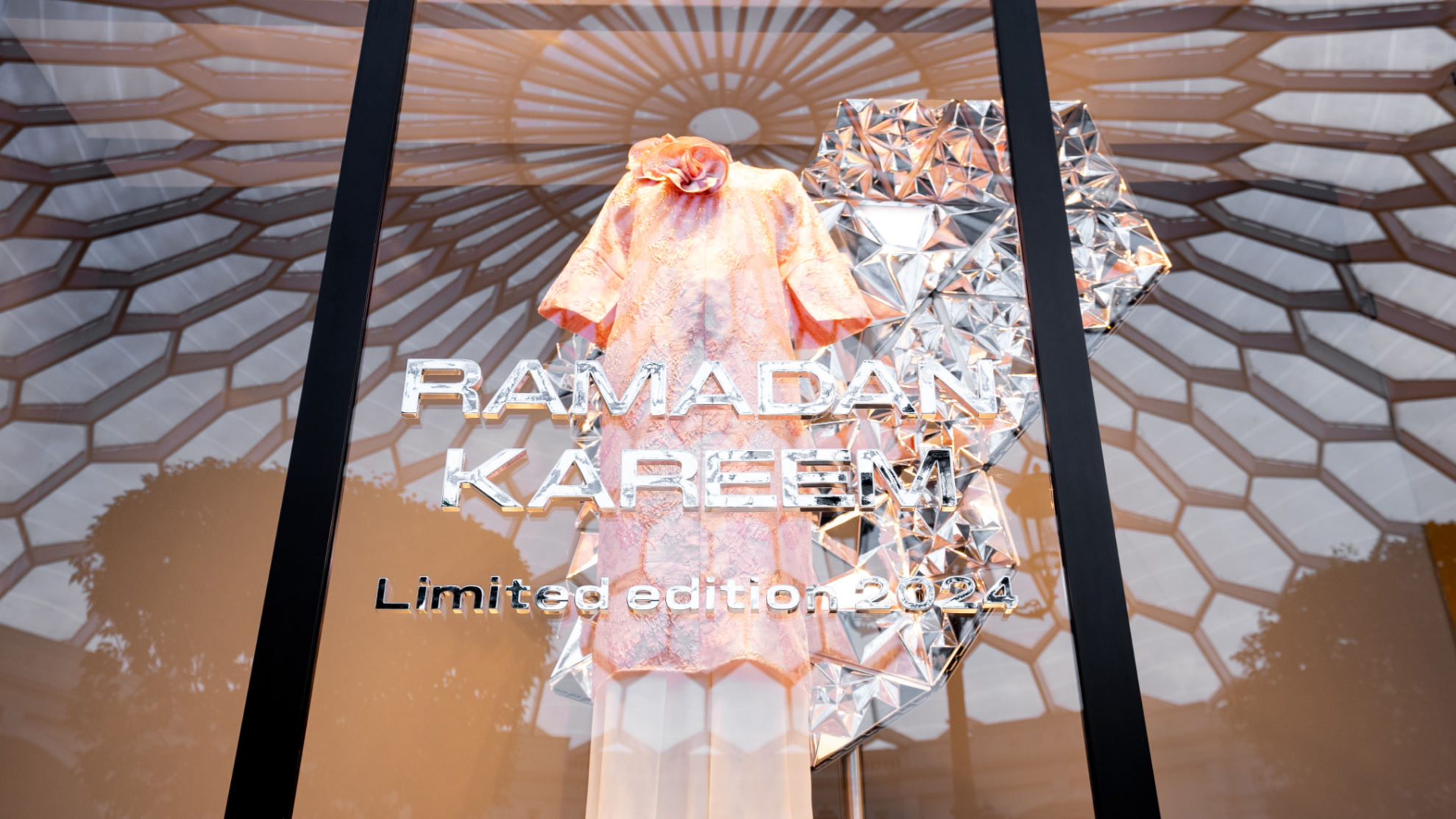 Futuristic Sculptures for H&M’s Flagship Stores