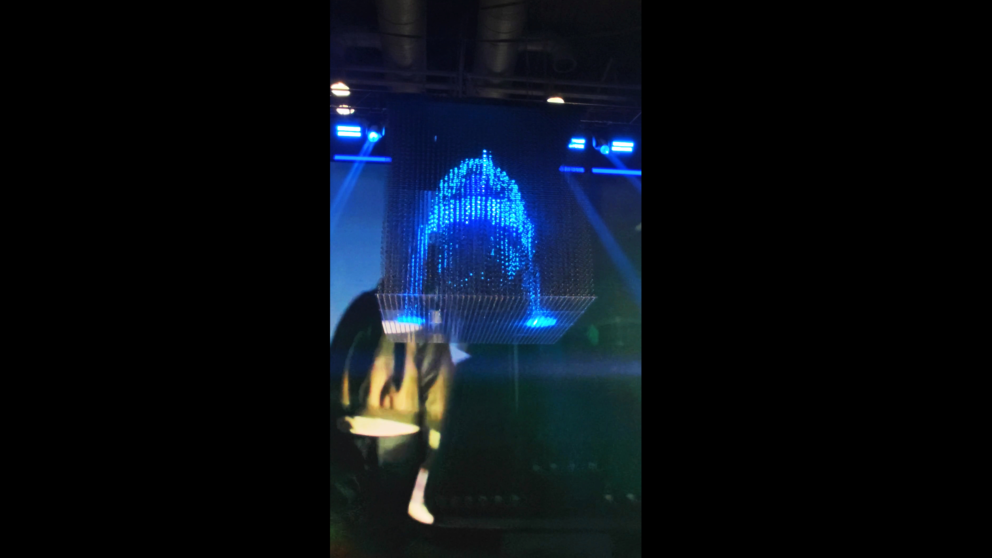 北京某汽车品牌发布会  16 套纤透 3D 模组