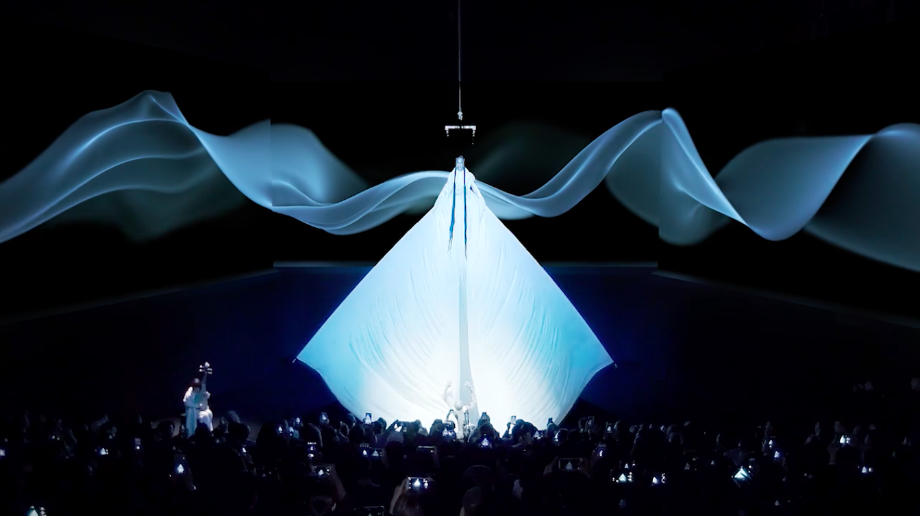 Chinese Theater and Media Scenography